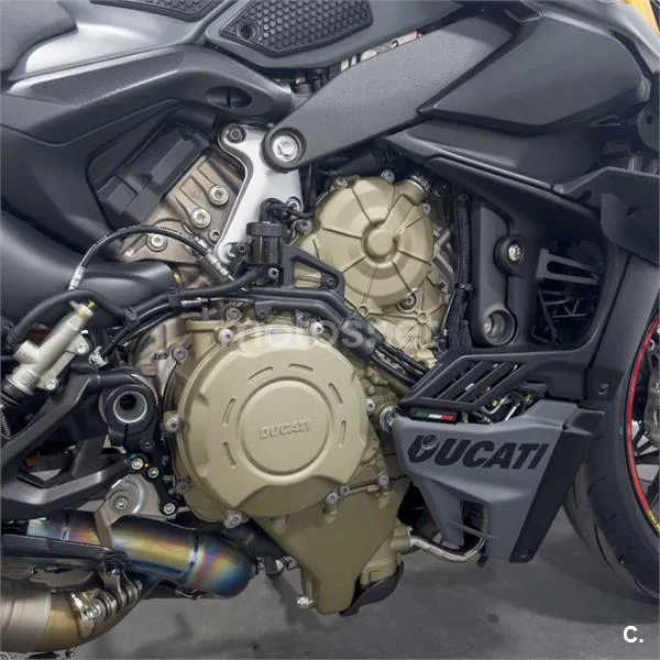 Ducati Streetfighter V4 – Vista 17