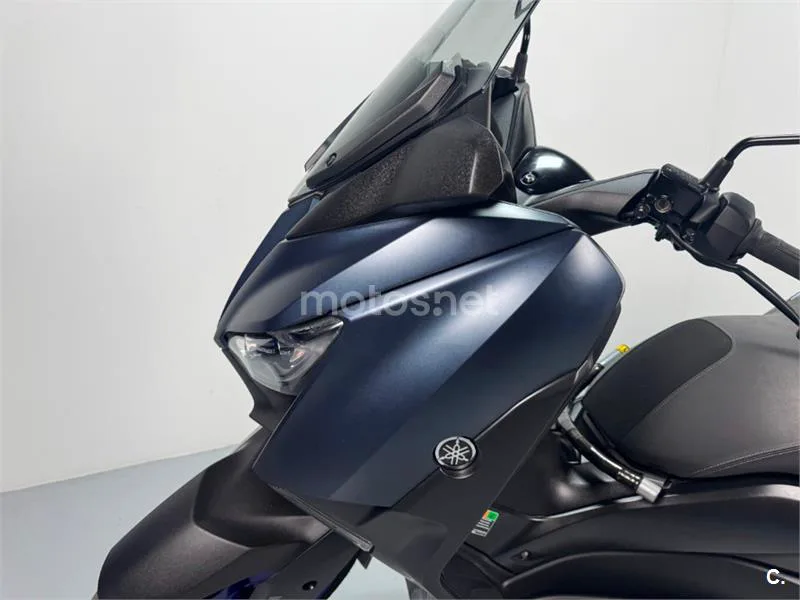 Yamaha XMAX 300 – Vista 16