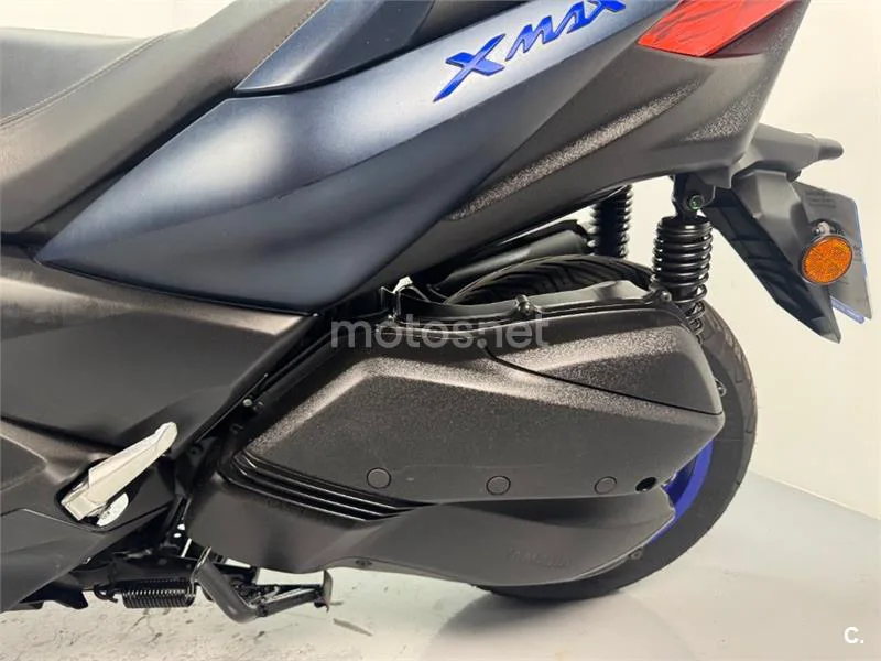 Yamaha XMAX 300 – Vista 20