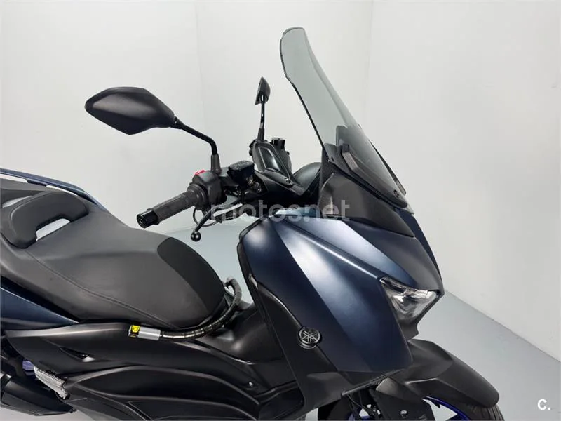 Yamaha XMAX 300 – Vista 3