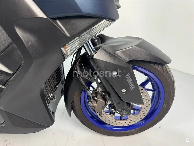 Yamaha XMAX 300 – Vista 5