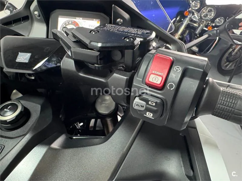 Honda Forza 750 – Vista 13