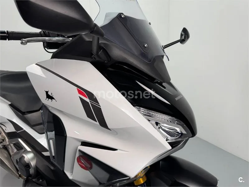 Honda Forza 750 – Vista 6