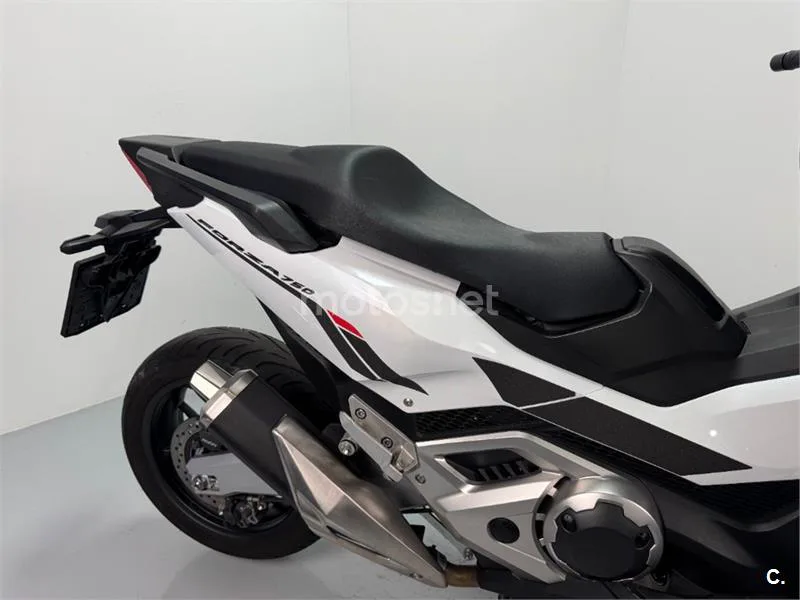 Honda Forza 750 – Vista 7