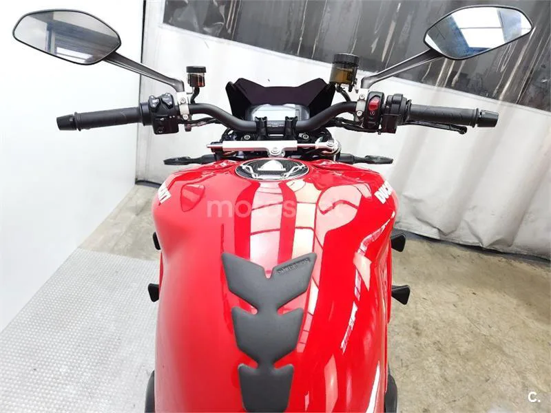 Ducati Streetfighter V4 – Vista 7