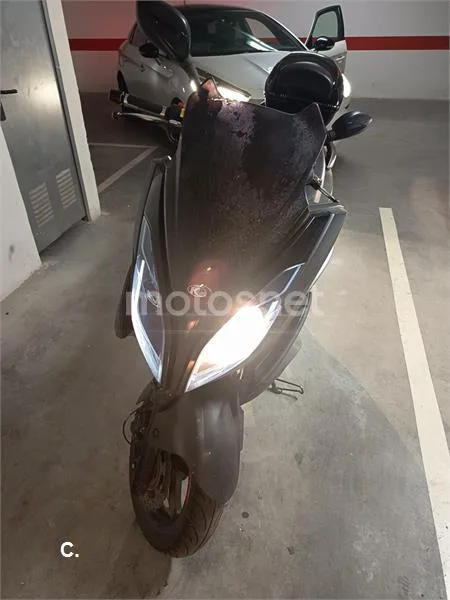 Kymco K-XCT 125i – Vista 7