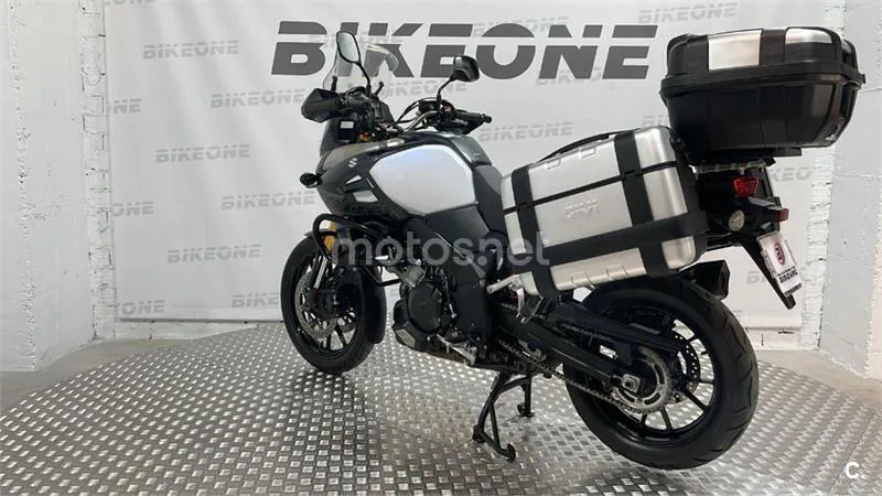 Suzuki V-Strom 1000 – Vista 6