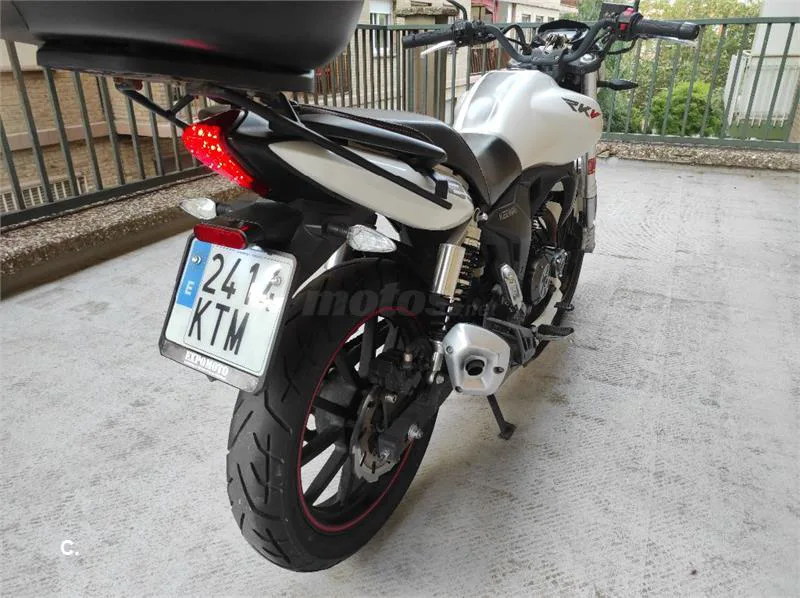 Keeway RKV 125 – Vista 7