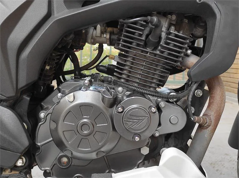 Keeway RKV 125 – Vista 9