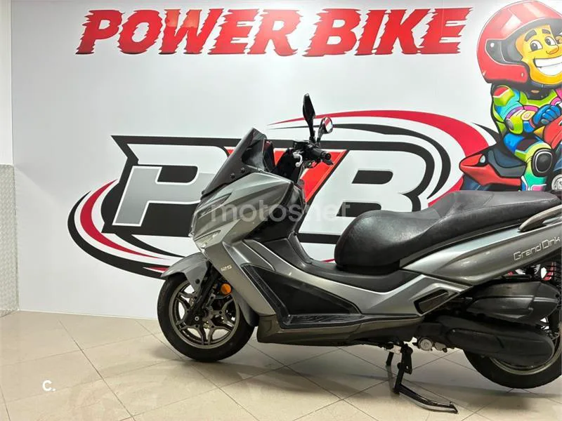 Kymco Grand Dink 125 – Vista 3