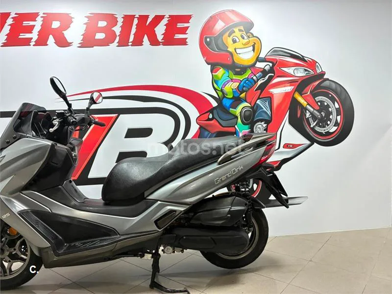Kymco Grand Dink 125 – Vista 4
