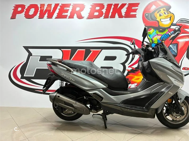 Kymco Grand Dink 125 – Vista 5