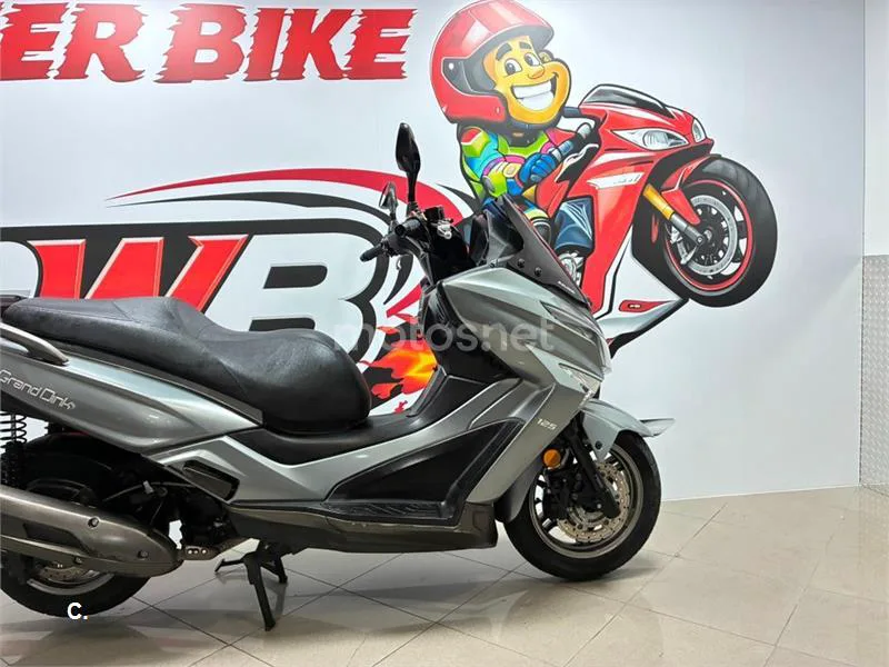 Kymco Grand Dink 125 – Vista 6