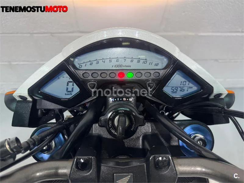 Honda CB 1000R – Vista 11