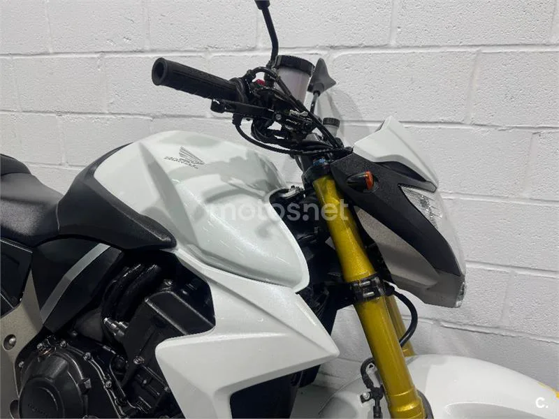 Honda CB 1000R – Vista 13