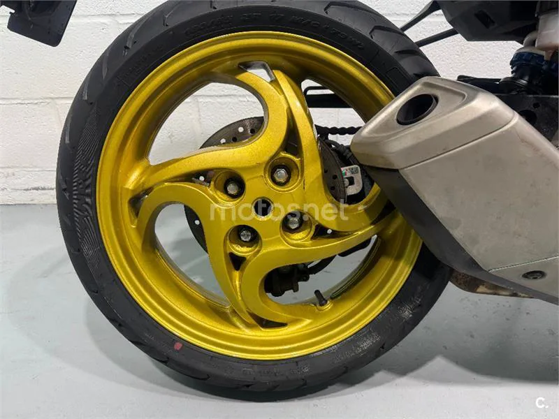 Honda CB 1000R – Vista 17