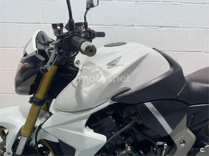 Honda CB 1000R – Vista 21