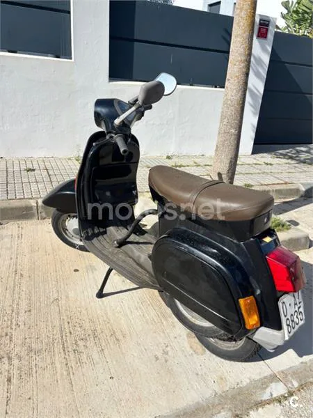 Vespa Cosa 125 - Vista 4