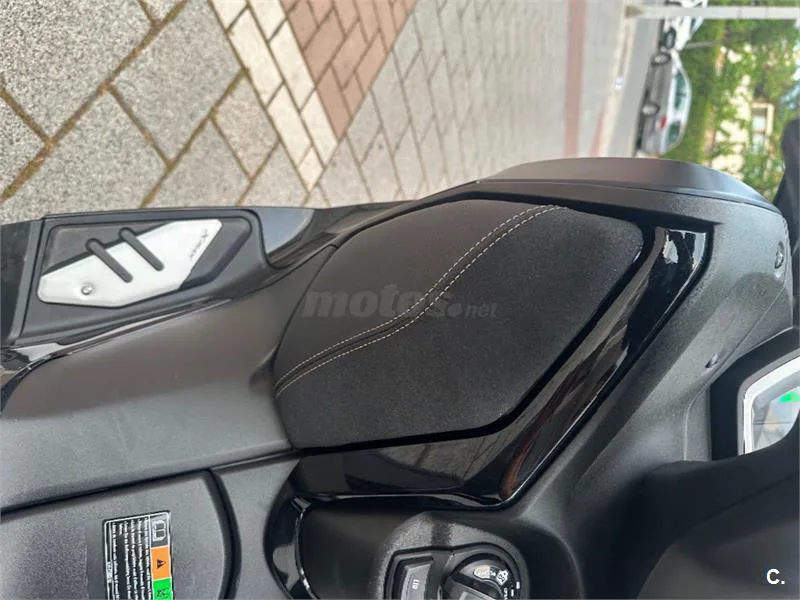 Yamaha XMAX 125 – Vista 10