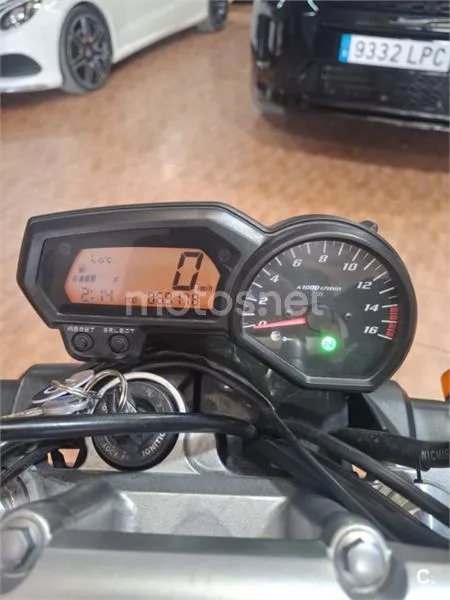 Yamaha FZ6 – Vista 13