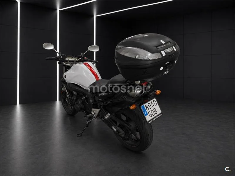 Yamaha FZ6 – Vista 3