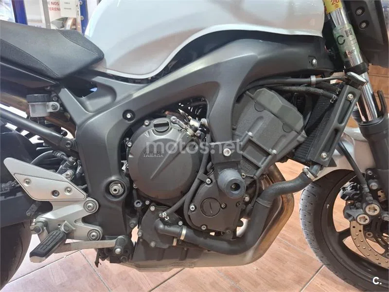 Yamaha FZ6 – Vista 7