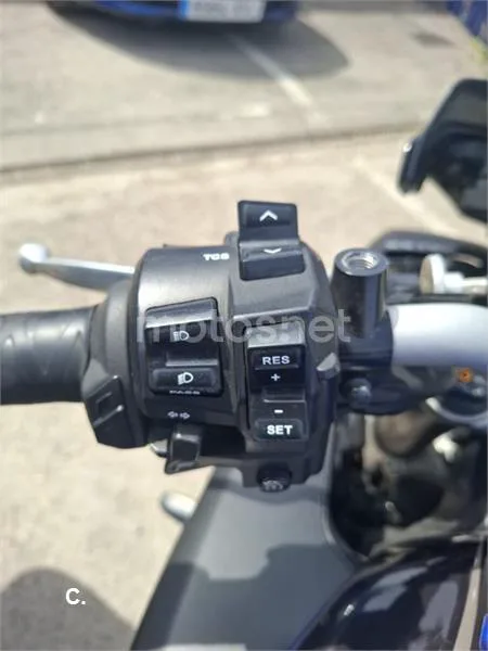 Yamaha MT-10 – Vista 14