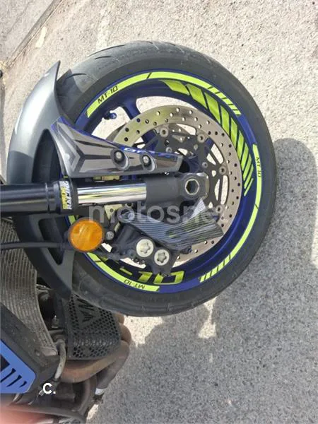 Yamaha MT-10 – Vista 15