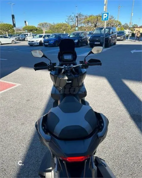 Honda ADV 350 – Vista 6