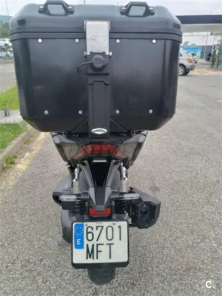 Honda ADV 350 – Vista 4