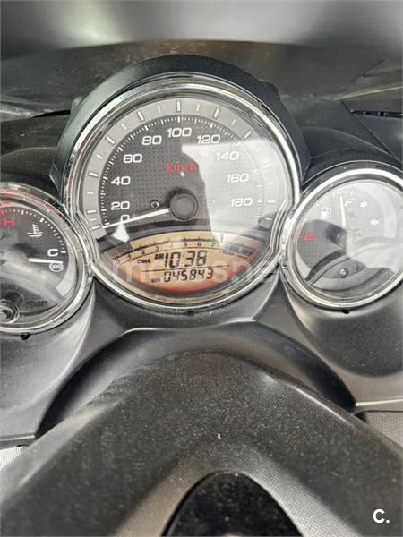 Yamaha TMAX 500 - Vista 8