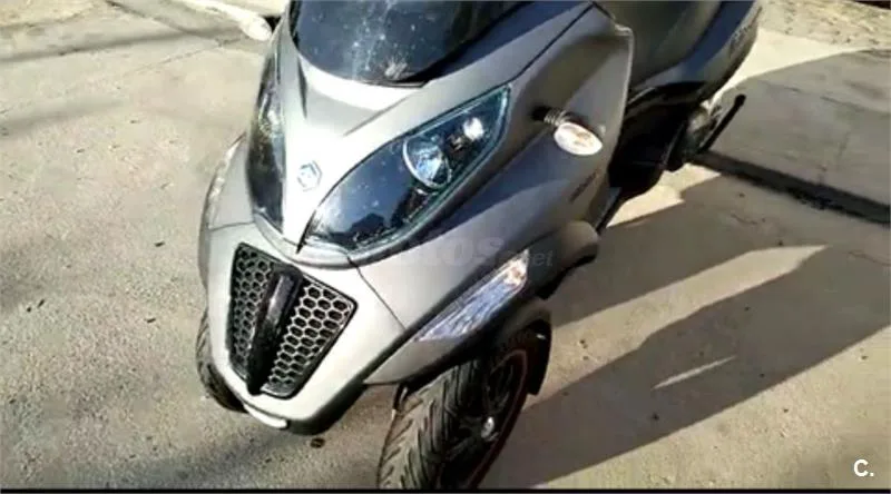 Piaggio MP3 LT 500 Sport – Vista 2