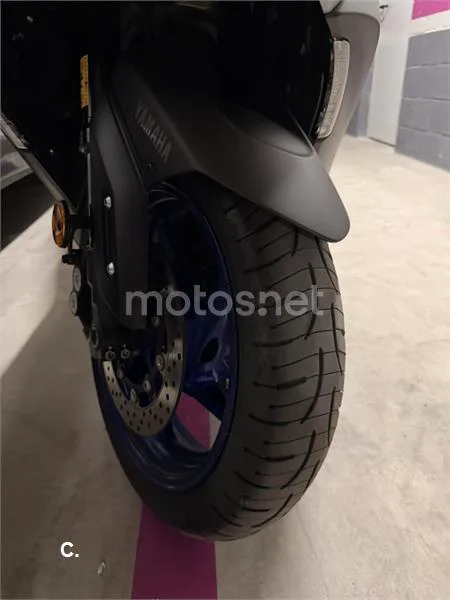Yamaha TMAX 560 – Vista 6