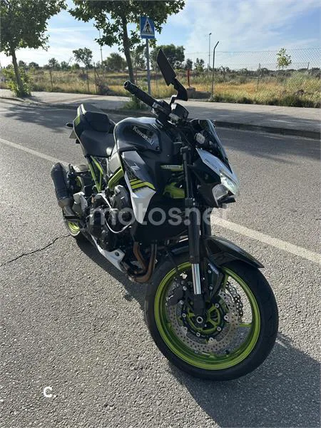 Kawasaki Z 900 – Vista 3
