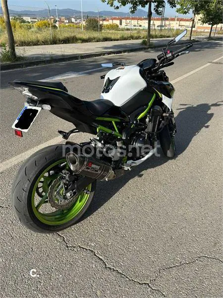 Kawasaki Z 900 – Vista 4
