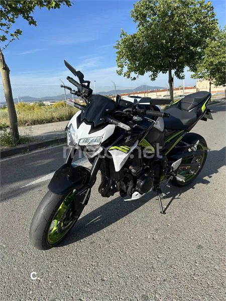 Kawasaki Z 900 – Vista 8