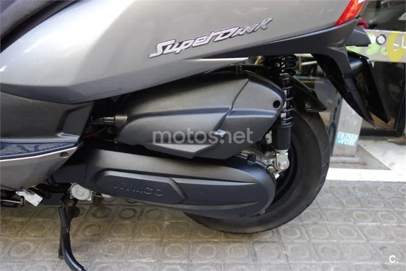 Kymco Super Dink 125 – Vista 4