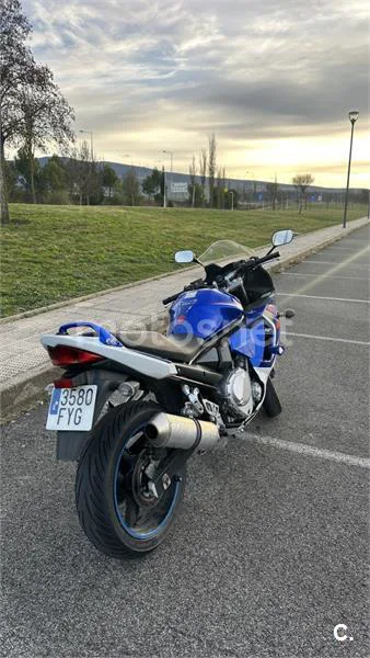 Suzuki GSF Bandit 650 – Vista 4