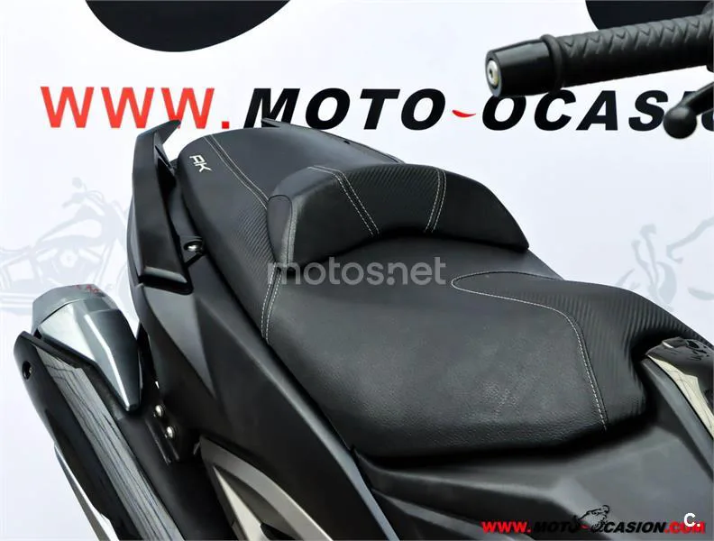 Kymco AK 550 – Vista 10