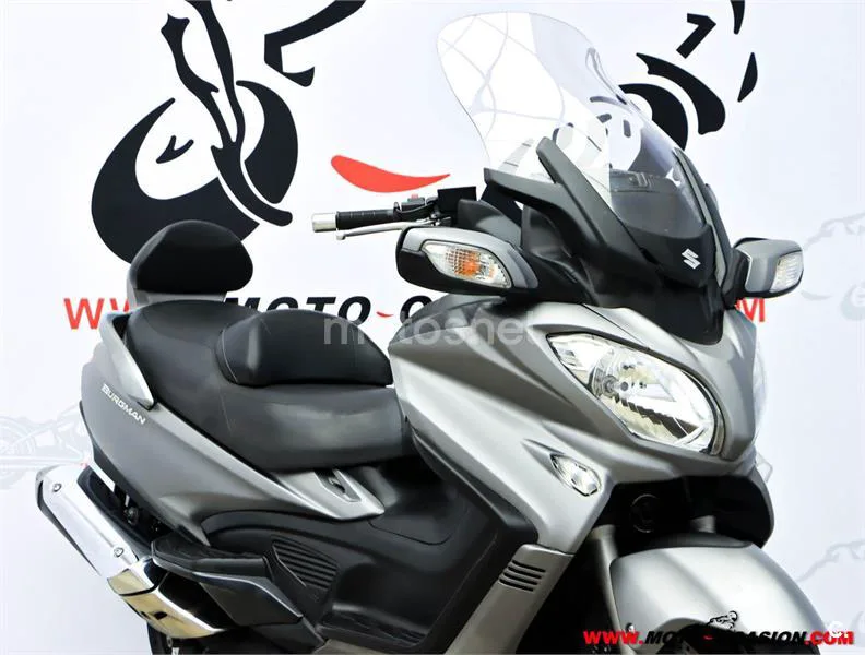 Suzuki Burgman 650 Executive – Vista 4