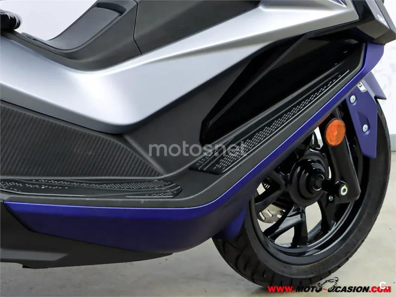 SYM Cruisym – Vista 5