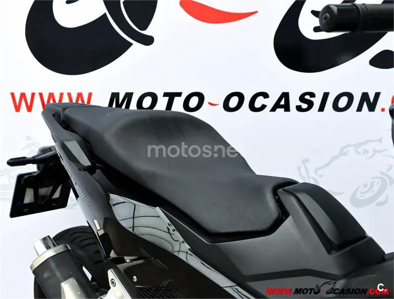 Honda Forza 750 – Vista 11