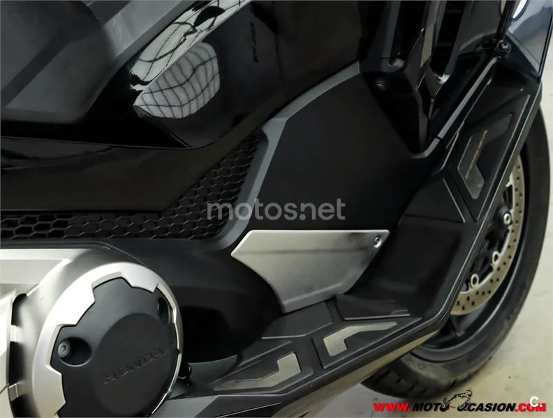 Honda Forza 750 – Vista 5