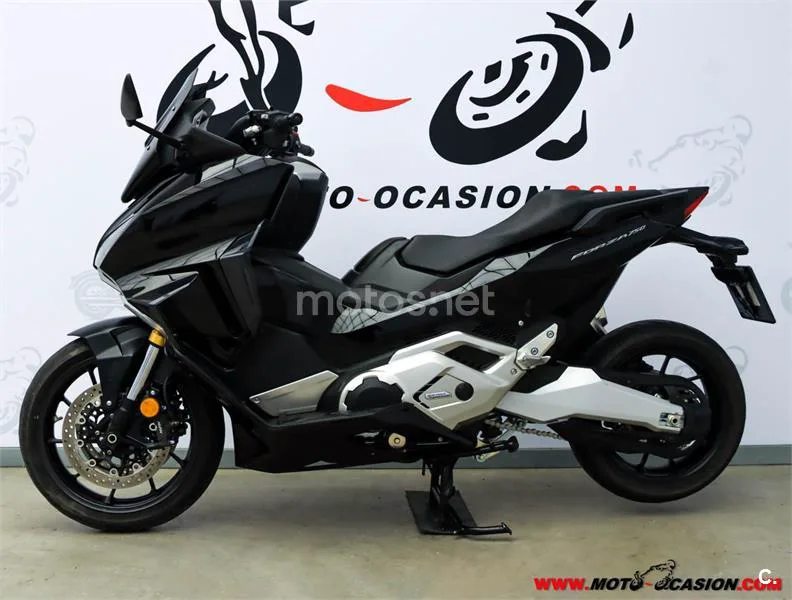 Honda Forza 750 – Vista 7