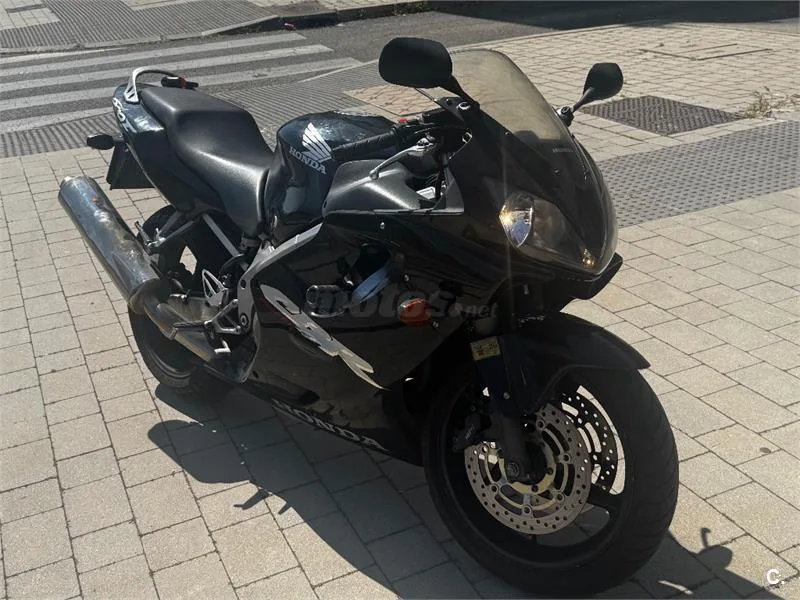 Honda CBR 600F 2700 € 2004 Madrid - 1
