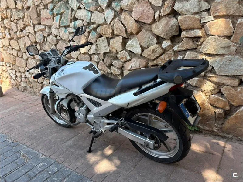 Honda CBF 250 – Vista 3