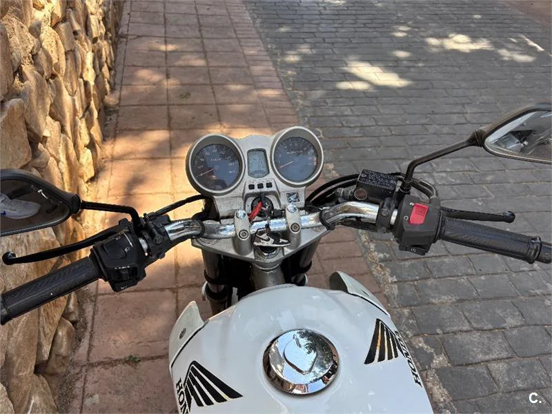 Honda CBF 250 – Vista 4