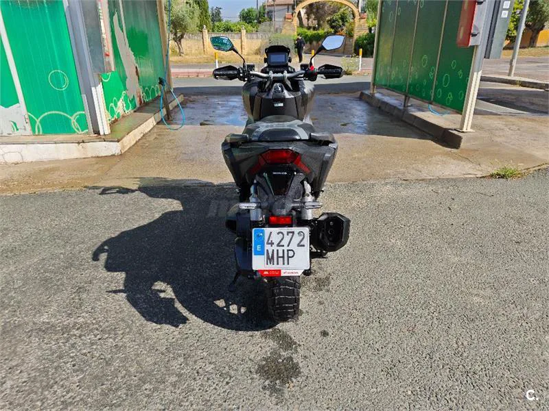 Honda ADV 350 – Vista 4