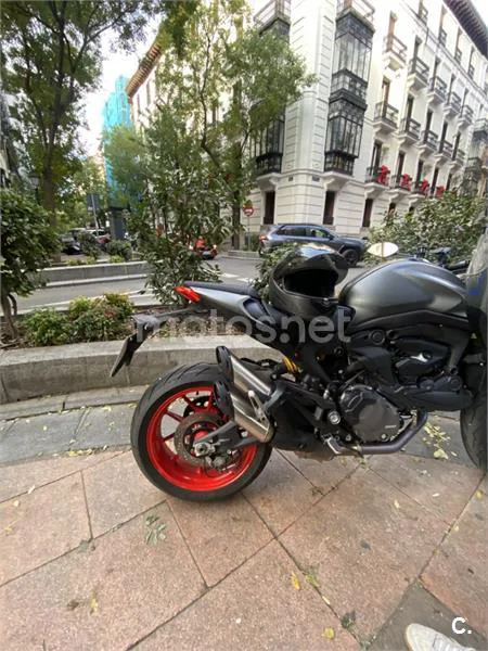 Ducati Monster – Vista 2