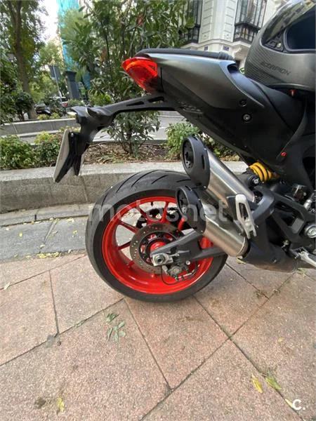 Ducati Monster – Vista 6